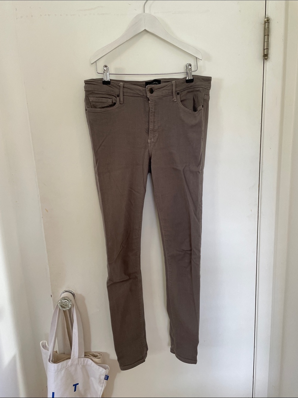 Black Orchid Women's Skinny Jeans in Taupe Brown